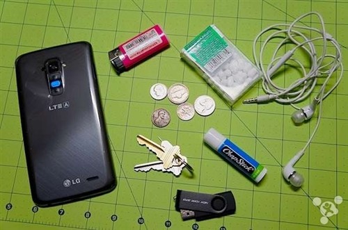 真能自动修复 LG G Flex磕碰划伤测试 _LG手机