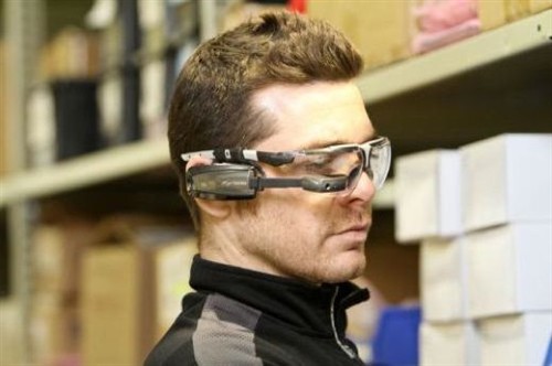 比谷歌眼镜便宜 Vuzix M100智能眼镜开卖 