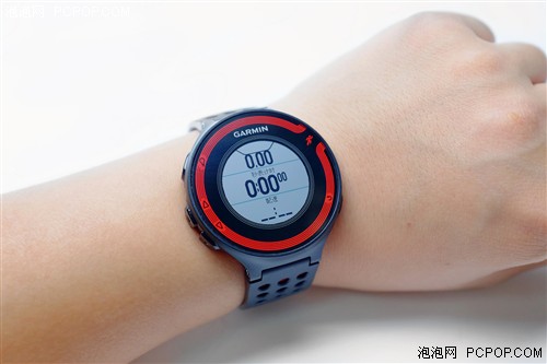 定位专业 Garmin forerunner 220评测 