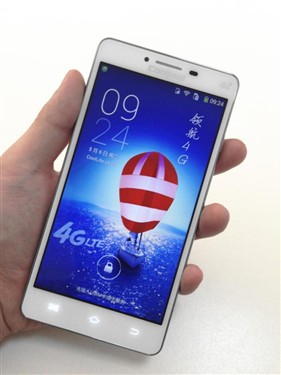 畅享移动4G 千元5.5英寸酷派8729上市 