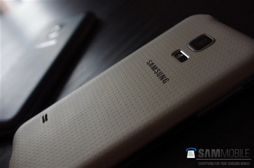 小号S5 三星GALAXY S5 mini多图曝光 