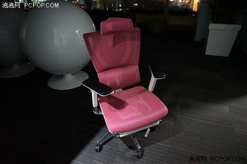 自适应弹力系统 联友IOO人体工学椅评测 