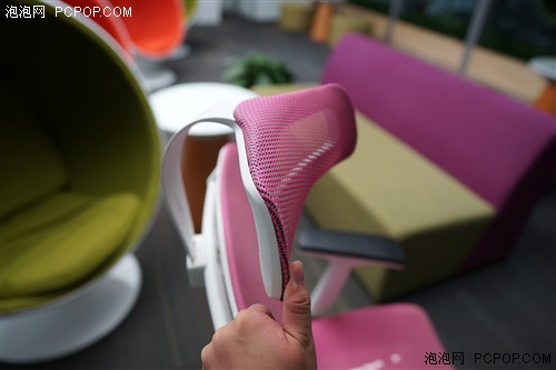 自适应弹力系统 联友IOO人体工学椅评测 