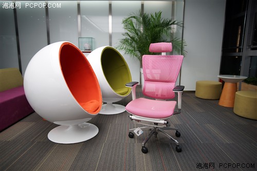 自适应弹力系统 联友IOO人体工学椅评测 