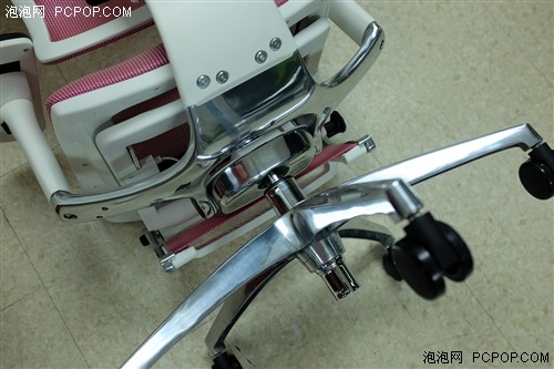 自适应弹力系统 联友IOO人体工学椅评测 