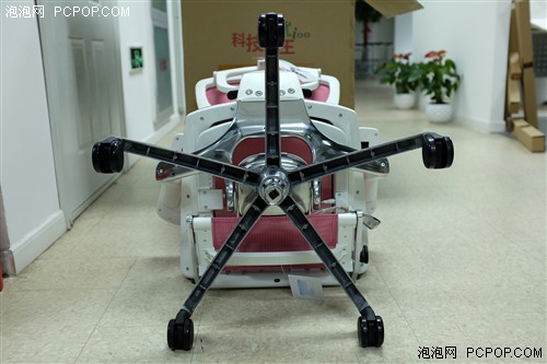 自适应弹力系统 联友IOO人体工学椅评测 