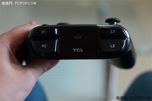 4K超级爽！TCL 55寸大屏幕电视玩游戏 