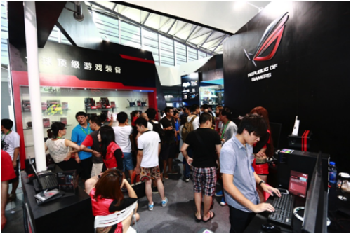 ChinaJoy2014开幕 ROG游戏硬件最耀眼 