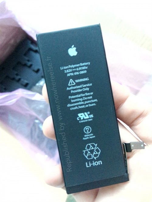 iPhone 6曝光：4.7寸iPhone 6电池谍照 