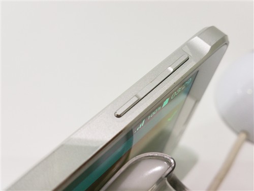 iPhone6领先！4.7单手用使用手机导购 