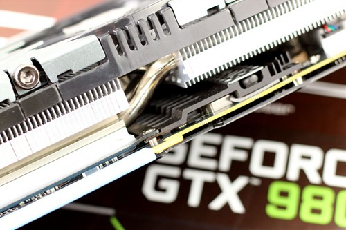 四风扇巨无霸GTX980超级冰龙重装登陆 