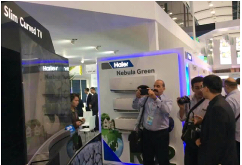 海尔首发OLED和曲面音乐电视 外商点赞_等离