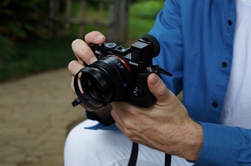 索尼黑卡全画幅RX1RII强势来袭_企业信息化区