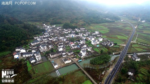 航拍：飞入水墨皖南 俯瞰秋色东黄山 