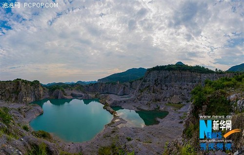 航拍铜锣山国家矿山公园 如外星奇景 