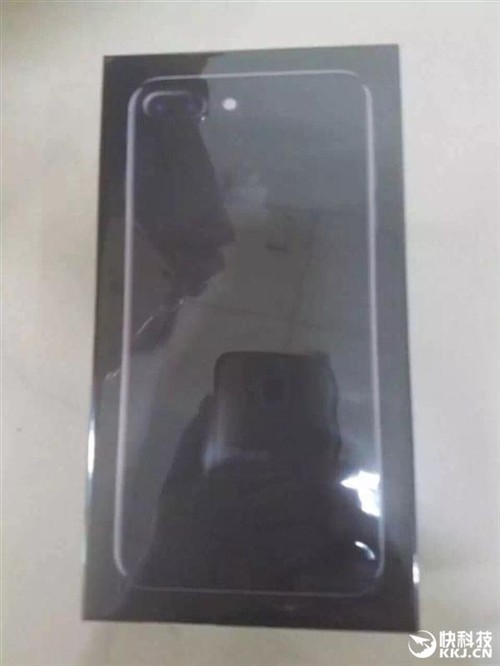 iphone 7黑色,亮黑色真机对比:最后亮瞎了