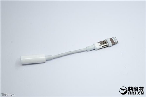 iPhone 7新耳机拆解：果然有这个！ 