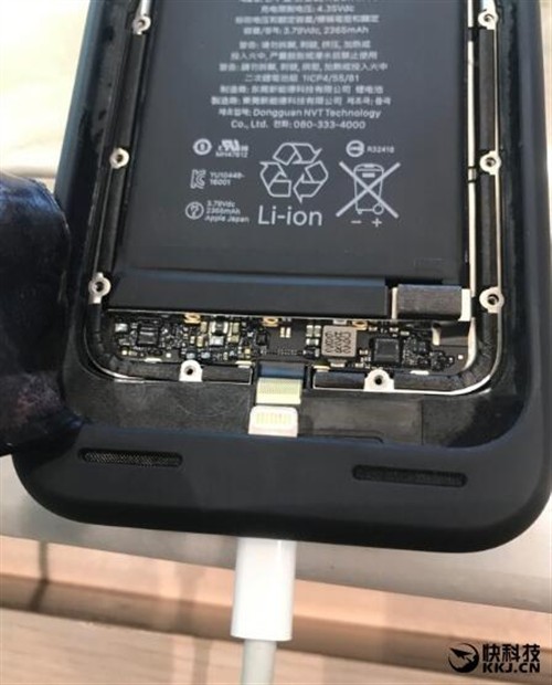 iPhone 7智能电池套防水么？测试结果意外 