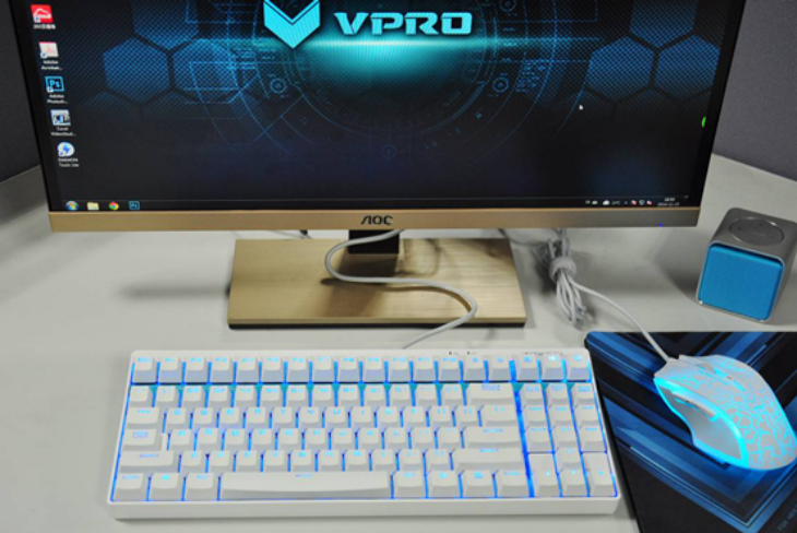 雷柏V500S 全无冲全背光机械键盘图赏 