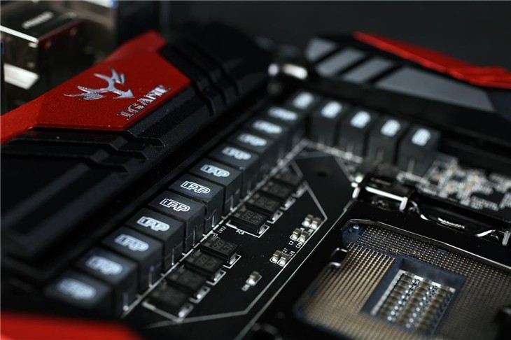 求战之心 iGame Z97横扫疾风之刃角斗场