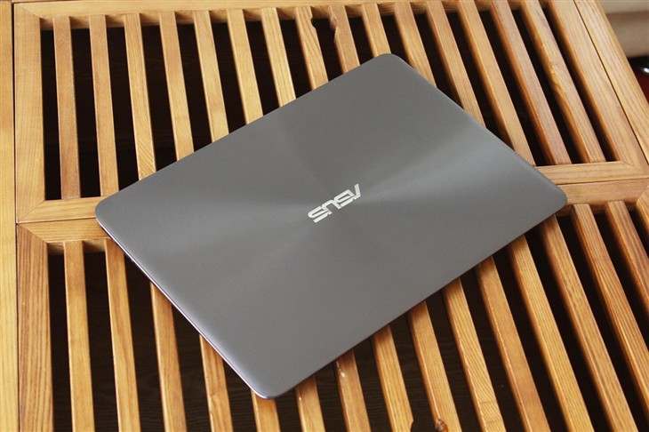 优良做工的延续 华硕ZenBook U305评测 