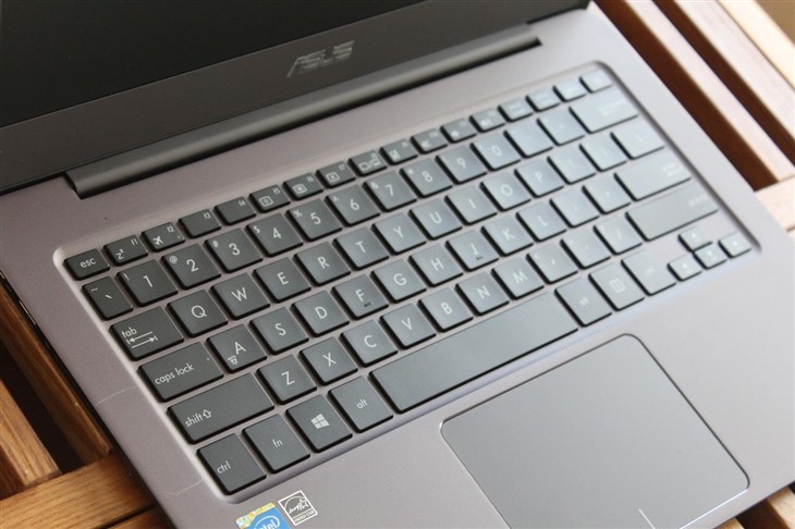 优良做工的延续 华硕ZenBook U305评测 