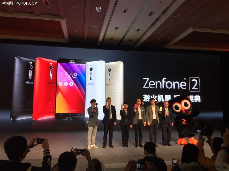 双通道4GB内存手机 华硕Zenfone2上市 
