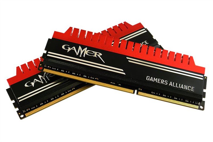 影驰GAMER DDR3-2400 8GB*2超值999元 