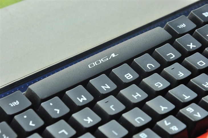 雷柏V500机械键盘2015 RAPOO茶轴上市 