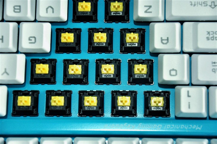 雷柏V500机械键盘 RAPOO黄轴版上市！ 