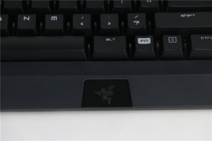 四款旗舰级RGB机械键盘横评  