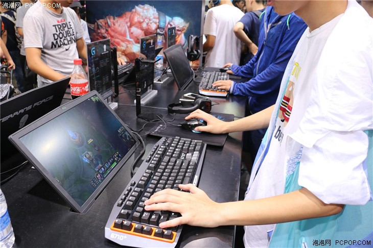 别流口水!ChinaJoy2015优异外设一览  