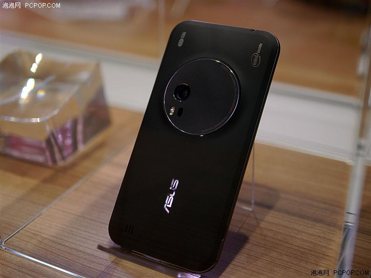 IFA2015:最薄光变ZenFone Zoom将上市 