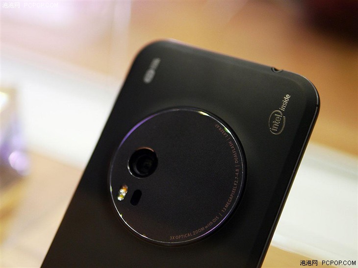 IFA2015:最薄光变ZenFone Zoom将上市 