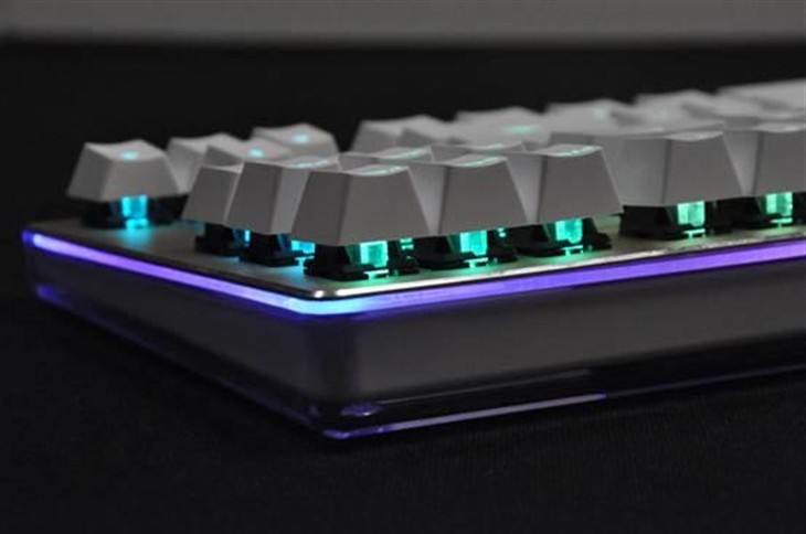 酷变色 雷柏V500开启机械键盘新时代！ 