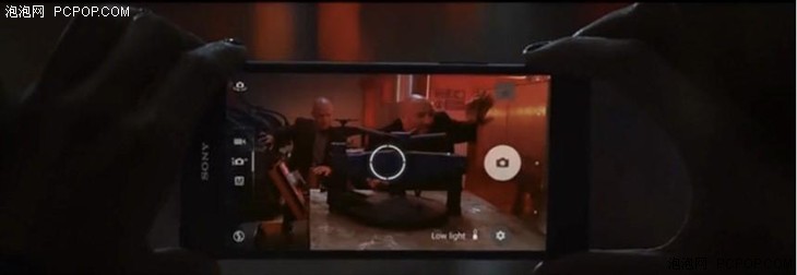 索尼Xperia Z5尊享版现身《007:幽灵党》 