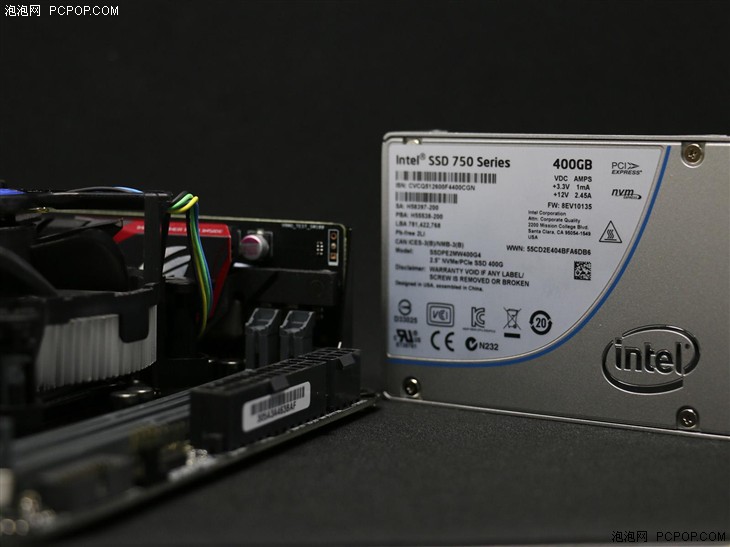 Intel SSD 750首测 U.2接口的力量！ 