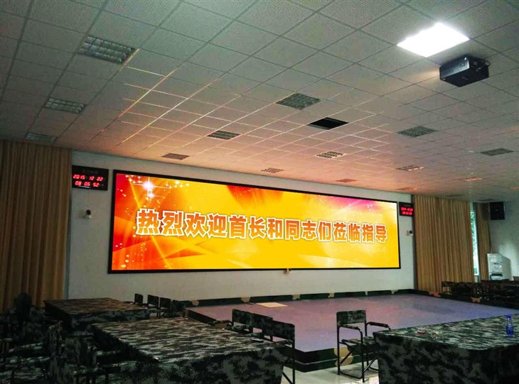 光峰高端激光工程投影机南京军区案例 