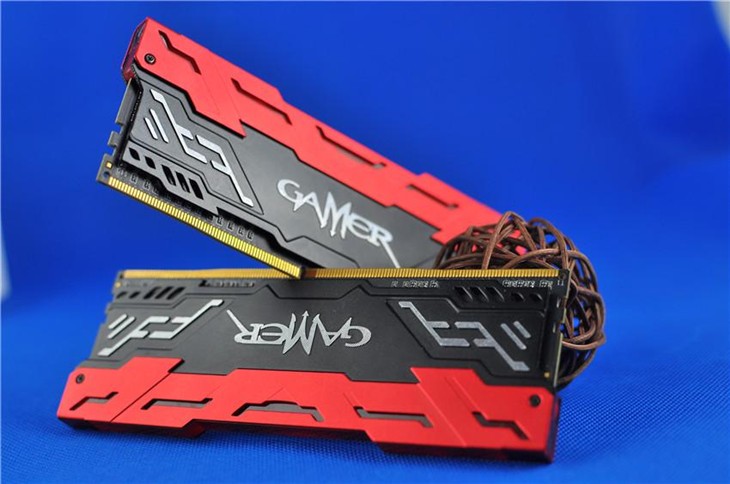 影驰GAMER DDR4-2133 4GB热售259元 