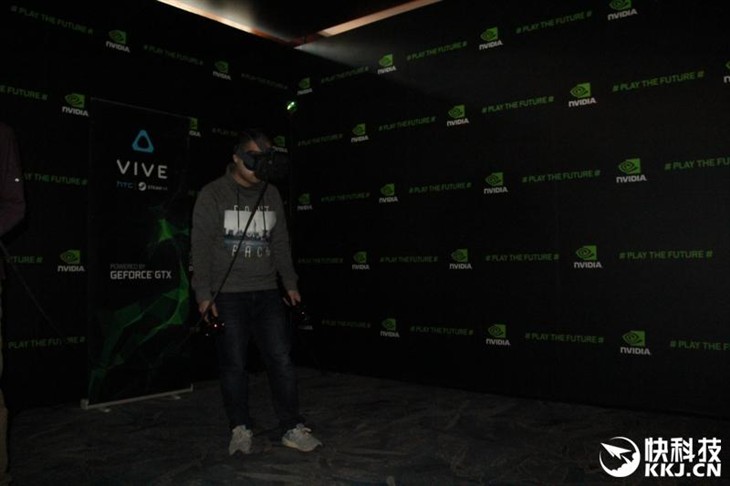 游戏就该这么玩！NVIDIA展示VR神技！ 