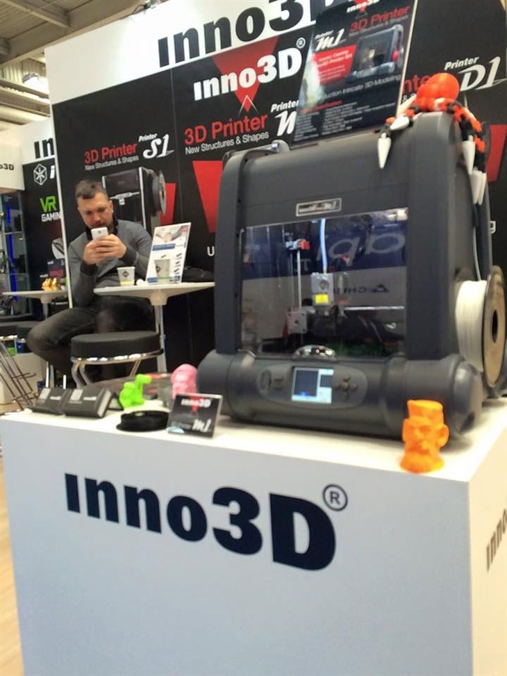 CEBIT Inno3D展VR头盔3D打印机及显卡 