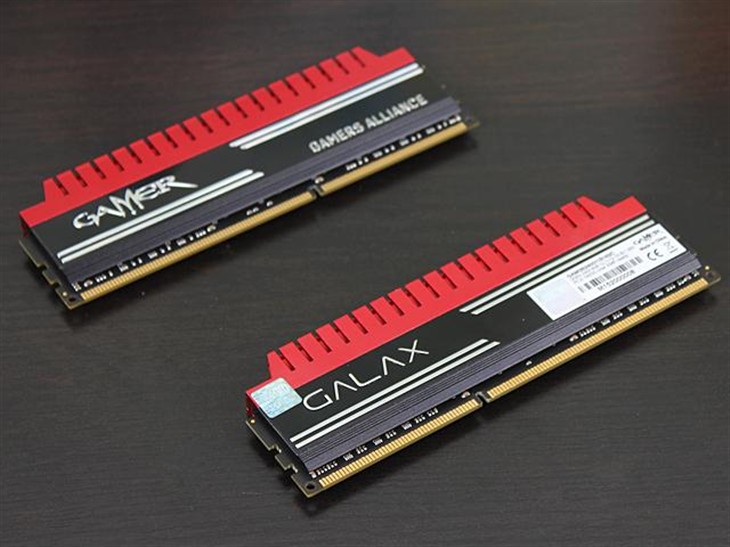 影驰GAMER DDR3-2400 8GB*2热售599元 