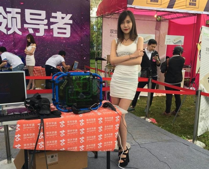 京天华盛VR助阵 2016武汉草莓音乐节 