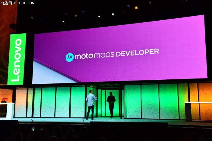 联想Tech World:Moto Z多模块手机发布 