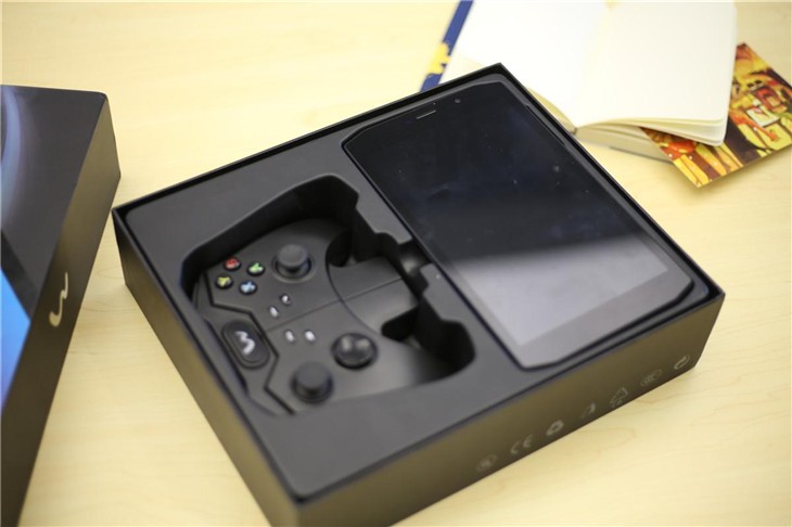 可变形的XBOX游戏机 WINK PAX评测 