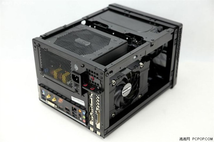 劲爆！发烧玩家打造GTX1060 ITX核武箱 