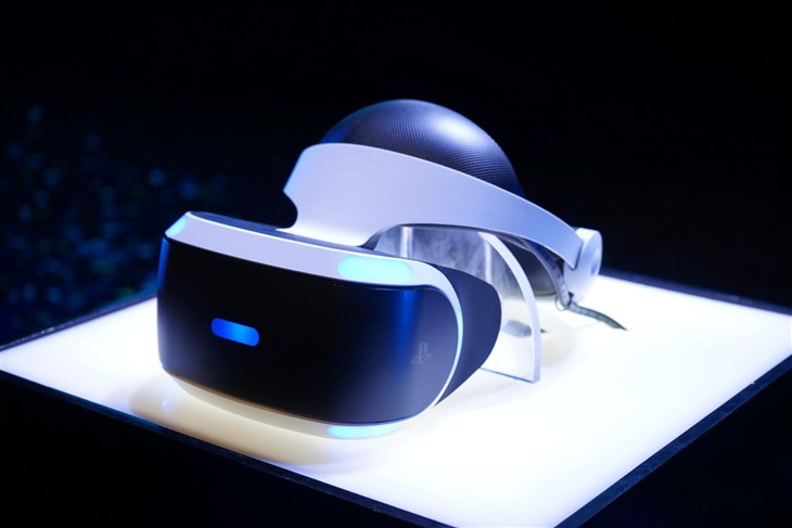 VR新鲜报:女王系VR游戏曝光 口味略重 