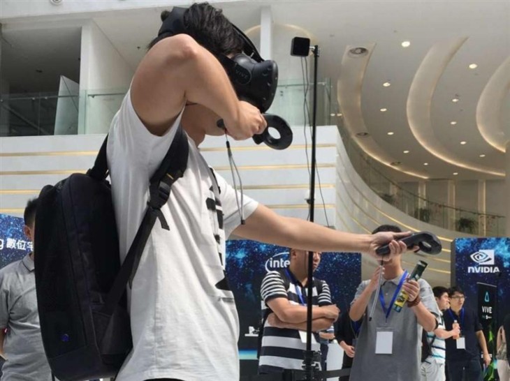 京东VR DAY 索泰移动VR背包大放异彩 