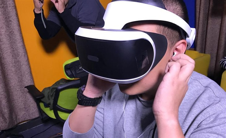 Playstation VR问题多多遭网友吐槽！ 