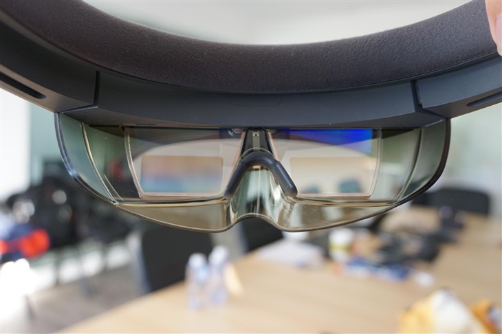 科幻照进现实 微软HoloLens深度体验 